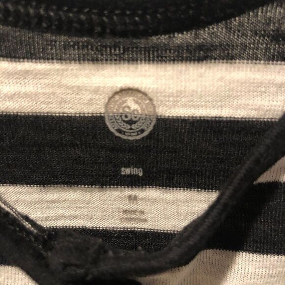 SO Women Juniors Size M Relaxed black/gray/white Striped Sleeveless Tank Top.  C - Picture 2 of 4